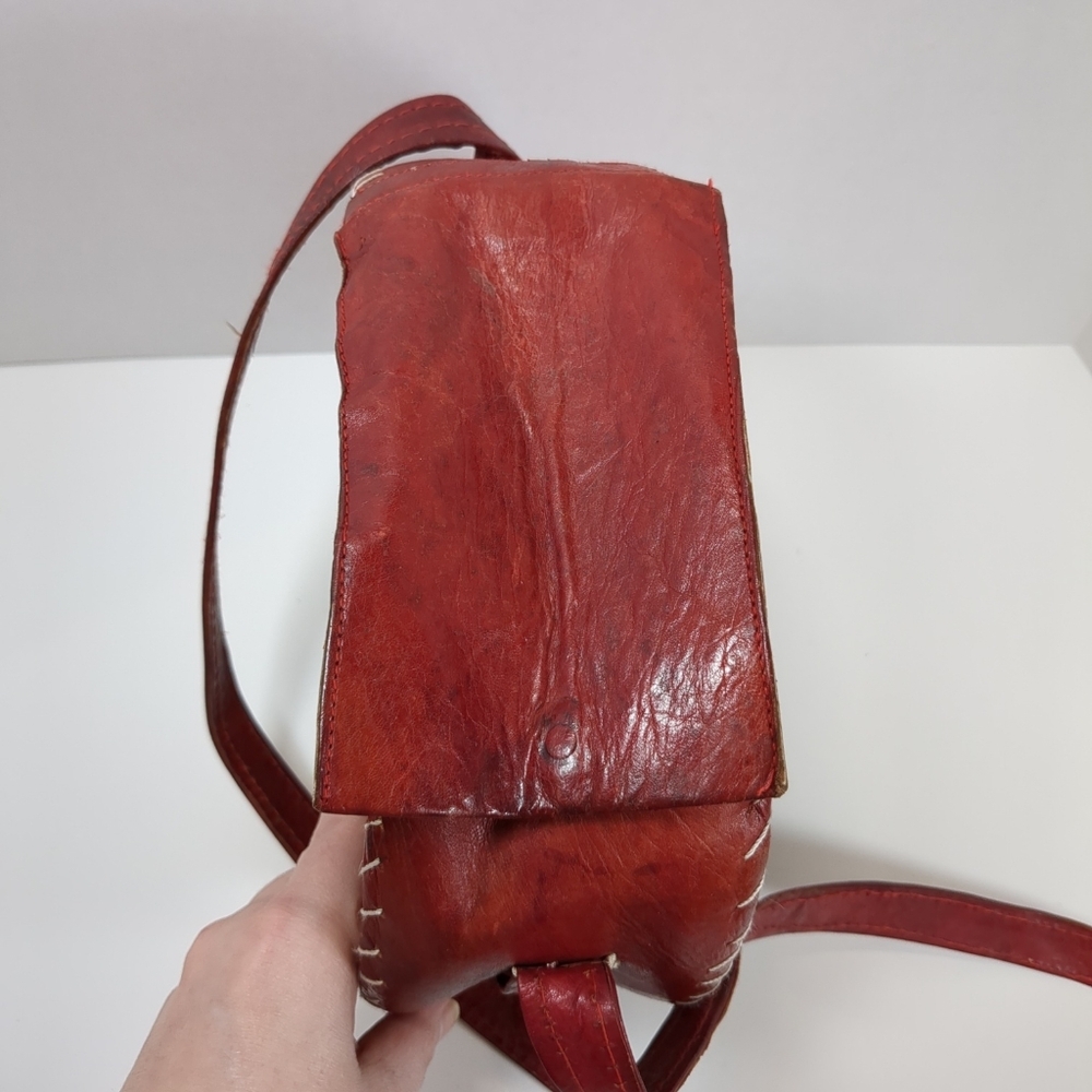 Leather Round Woven Shoulder Purse - Picture 7 of 11